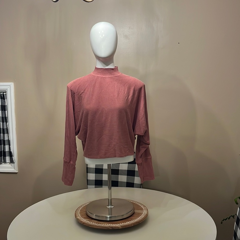 Dusty rose crop top